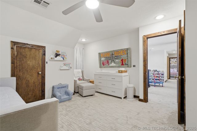 7215 S 26th West West Avenue, Tulsa, OK 74132