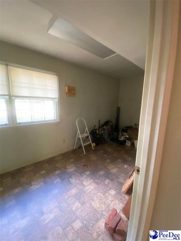 112 Williamson Pl, Darlington, SC 29532