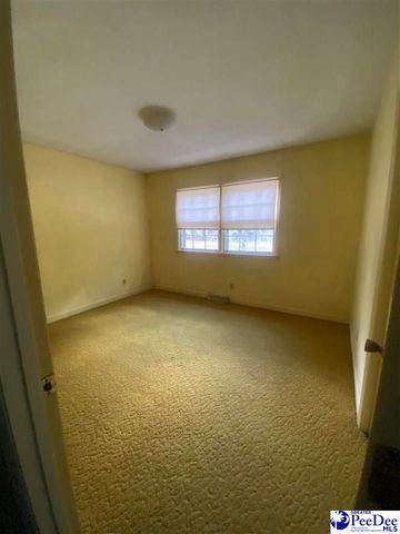 112 Williamson Pl, Darlington, SC 29532