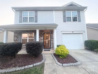 815 Fescue Court, Charlotte, NC 28216