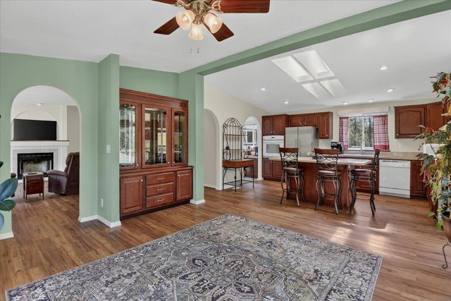 52551 E Whispering Pines Loop, Reardan, WA 99029