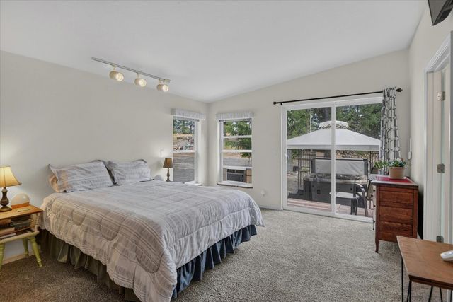 52551 E Whispering Pines Loop, Reardan, WA 99029