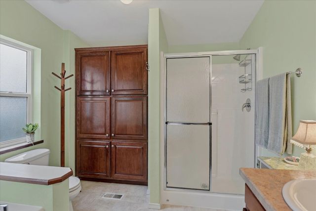 52551 E Whispering Pines Loop, Reardan, WA 99029