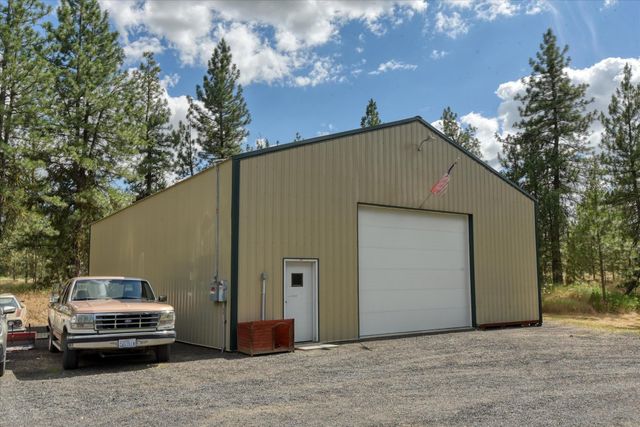 52551 E Whispering Pines Loop, Reardan, WA 99029