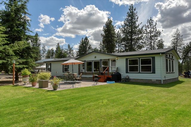 52551 E Whispering Pines Loop, Reardan, WA 99029