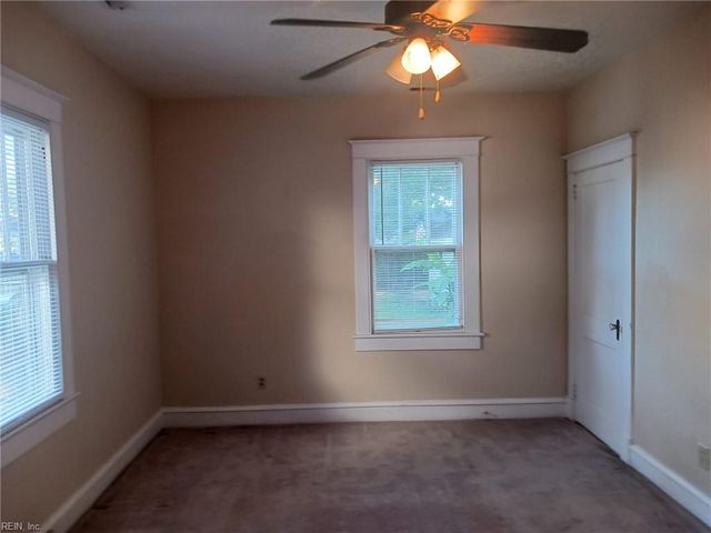 305 Old Point AVE, Hampton, VA 23669