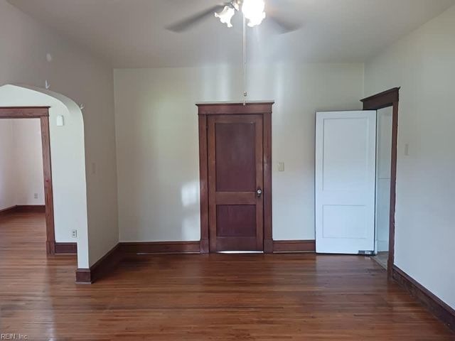 305 Old Point AVE, Hampton, VA 23669