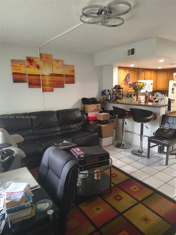 650 NW 86th Pl 3-101, Miami, FL 33126