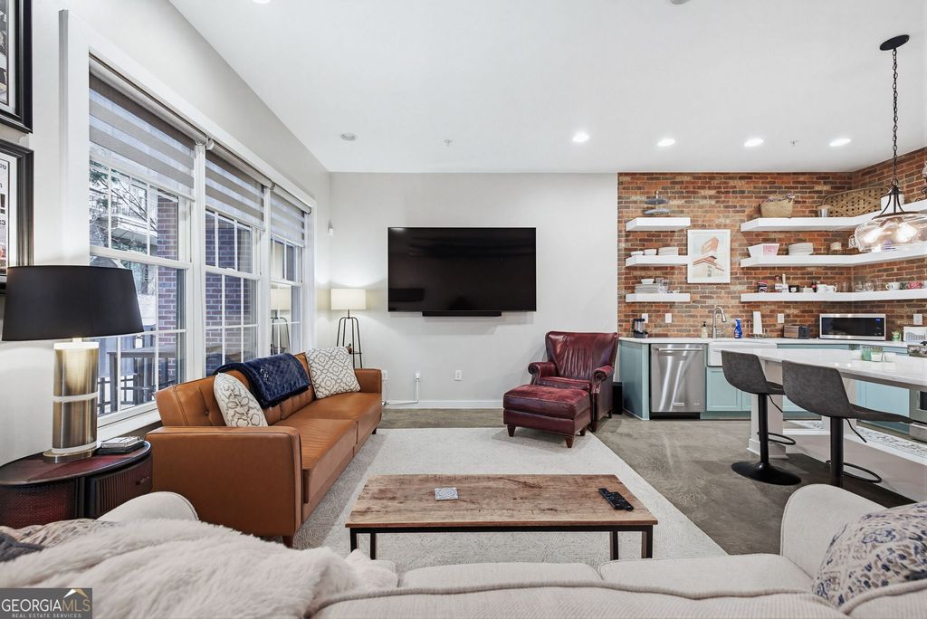 680 Greenwood Avenue NE 209, Atlanta, GA 30306
