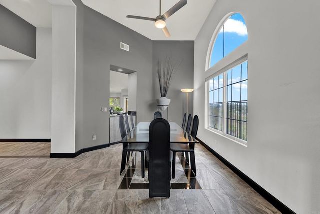 4964 Skyhawk Way, Oceanside, CA 92056