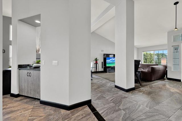 4964 Skyhawk Way, Oceanside, CA 92056