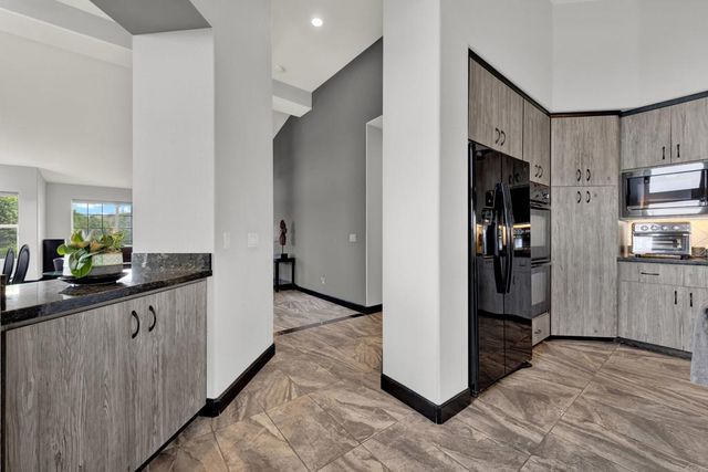 4964 Skyhawk Way, Oceanside, CA 92056