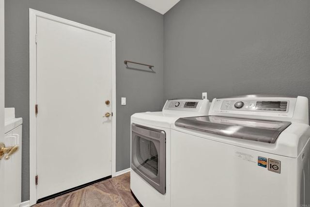 4964 Skyhawk Way, Oceanside, CA 92056
