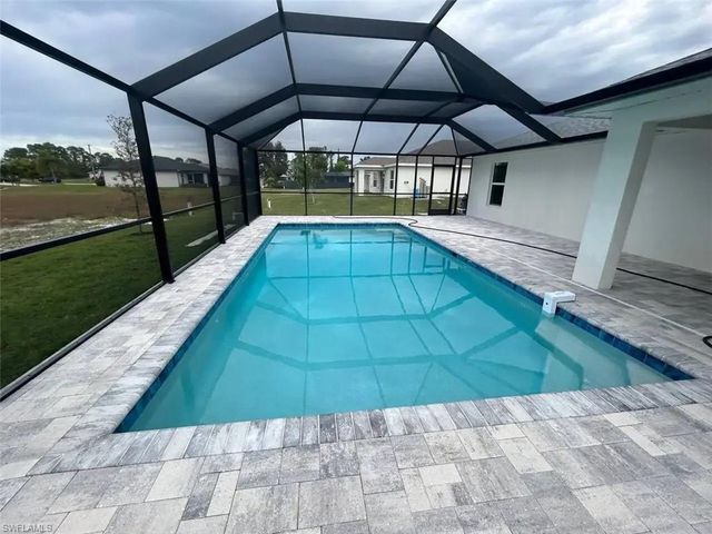 3462 NE 10th PL, Cape Coral, FL 33909