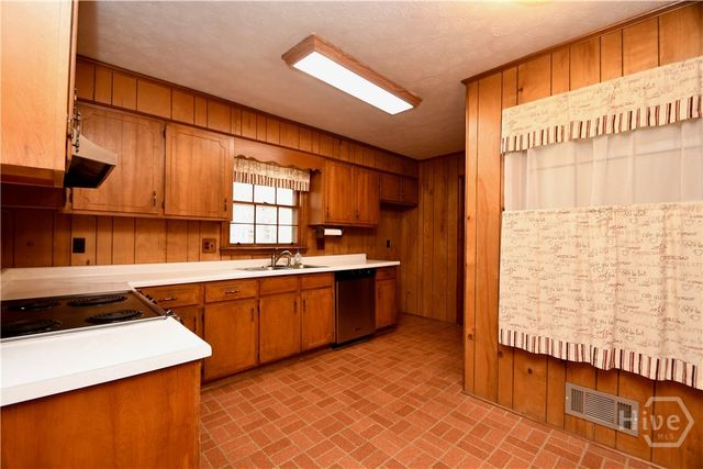 375 Segrest Circle, Athens, GA 30605