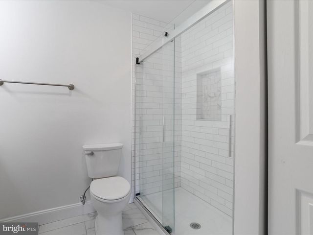 9812 PEMBROKE DR, Hagerstown, MD 21740