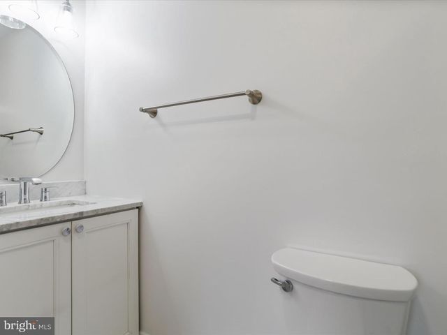 9812 PEMBROKE DR, Hagerstown, MD 21740