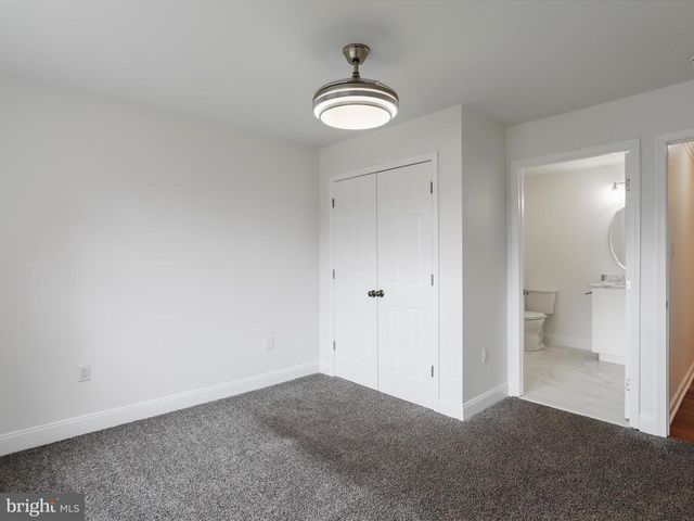 9812 PEMBROKE DR, Hagerstown, MD 21740