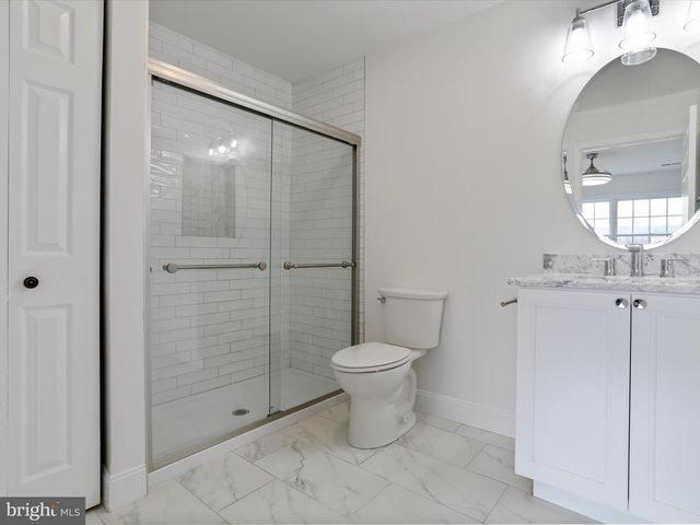 9812 PEMBROKE DR, Hagerstown, MD 21740