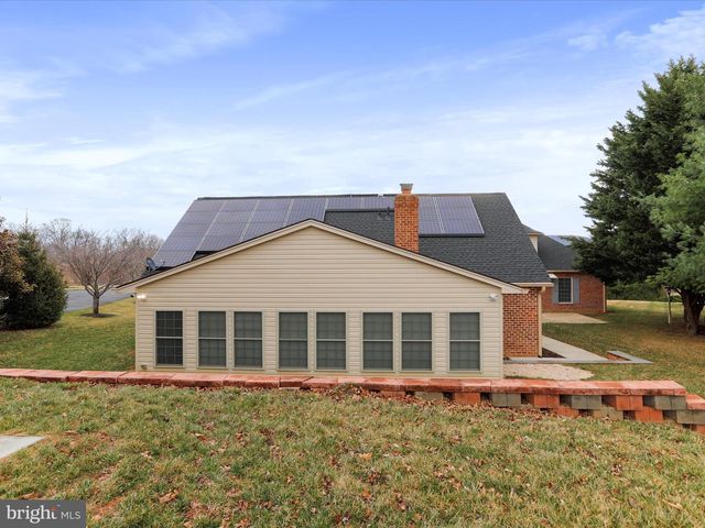 9812 PEMBROKE DR, Hagerstown, MD 21740