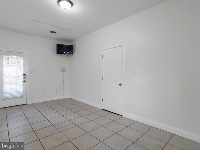 9812 PEMBROKE DR, Hagerstown, MD 21740