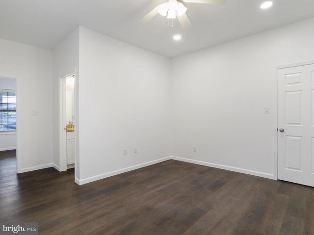 9812 PEMBROKE DR, Hagerstown, MD 21740