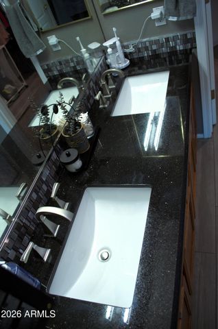 8761 E OBISPO Avenue, Mesa, AZ 85212