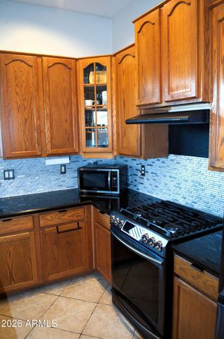 8761 E OBISPO Avenue, Mesa, AZ 85212