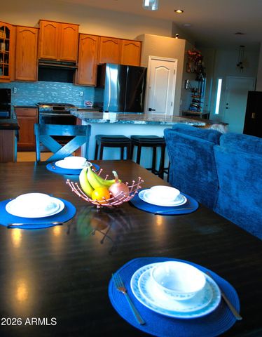 8761 E OBISPO Avenue, Mesa, AZ 85212