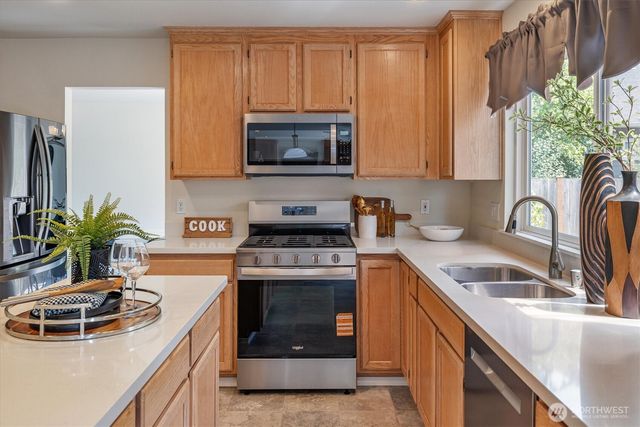 10325 SE 185th Place, Renton, WA 98055