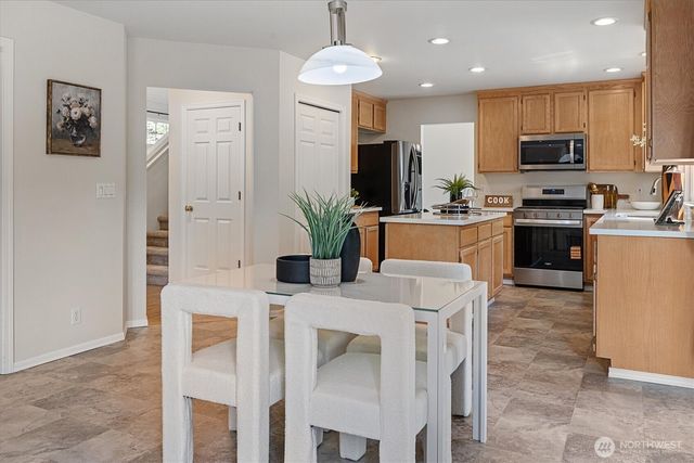10325 SE 185th Place, Renton, WA 98055