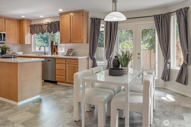 10325 SE 185th Place, Renton, WA 98055