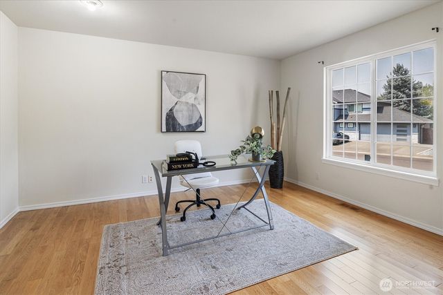 10325 SE 185th Place, Renton, WA 98055