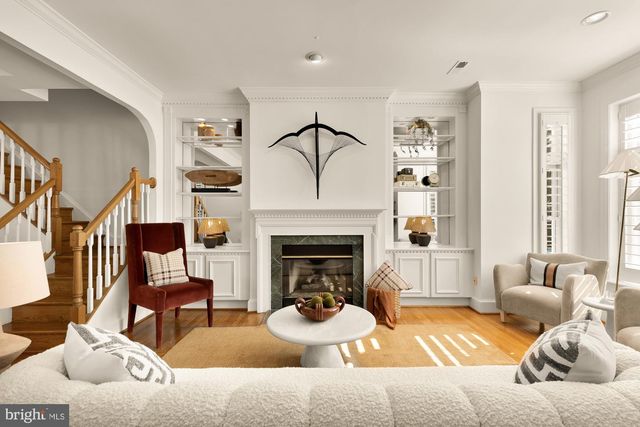 1829 RIGGS PL NW, Washington, DC 20009