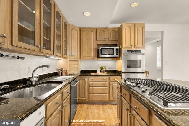 1829 RIGGS PL NW, Washington, DC 20009