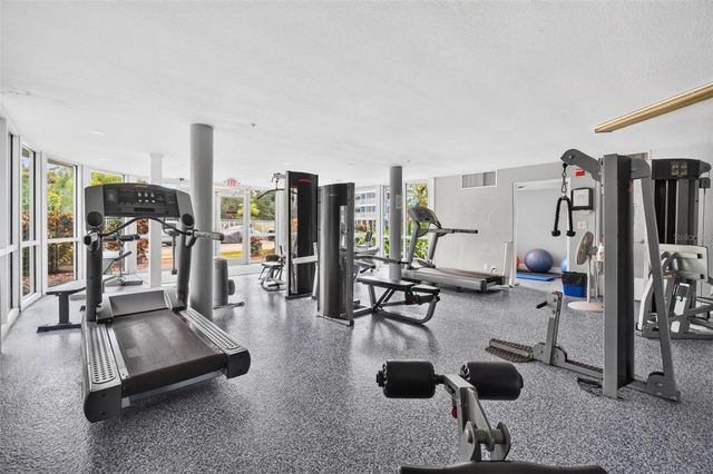 3315 58TH AVENUE S 105, St Petersburg, FL 33712