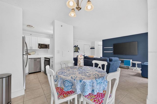 3315 58TH AVENUE S 105, St Petersburg, FL 33712