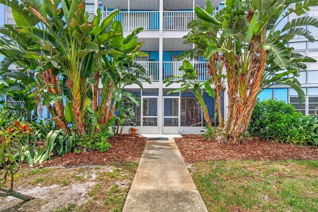 3315 58TH AVENUE S 105, St Petersburg, FL 33712