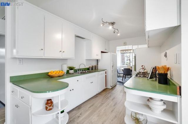 21905 Betlen Way, Castro Valley, CA 94546