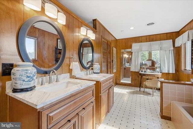 412 & 414 KINGS HWY, Milford, DE 19963