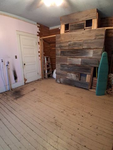 904 Wallis Avenue, Santa Anna, TX 76878