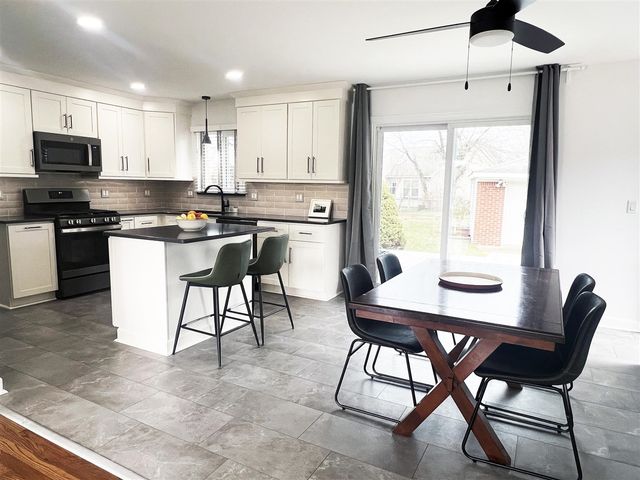 9358 Marie Court, Livonia, MI 48150