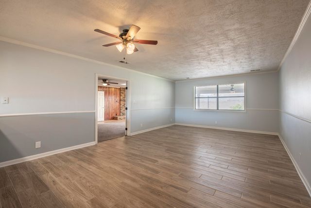 565 Littler Drive SE, Rio Rancho, NM 87124