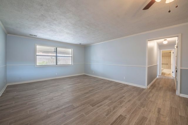 565 Littler Drive SE, Rio Rancho, NM 87124