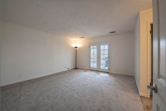 565 Littler Drive SE, Rio Rancho, NM 87124