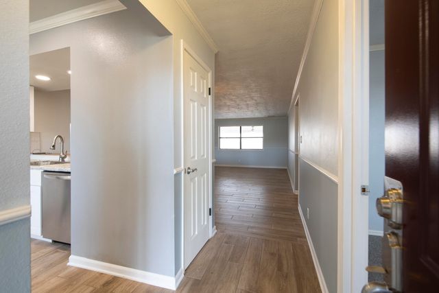 565 Littler Drive SE, Rio Rancho, NM 87124