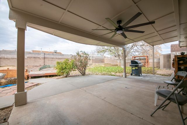 565 Littler Drive SE, Rio Rancho, NM 87124