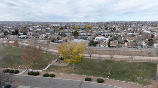 565 Littler Drive SE, Rio Rancho, NM 87124