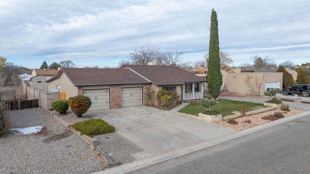 565 Littler Drive SE, Rio Rancho, NM 87124