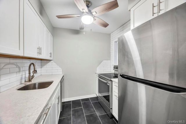 40 Richmond Boulevard 3B, Ronkonkoma, NY 11779